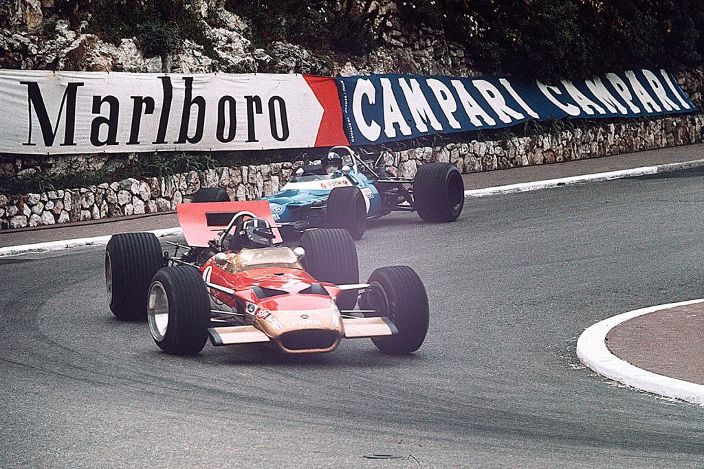 Graham Hill, al volante de un Lotus, en el GP de Mónaco de Fórmula 1 de 1969