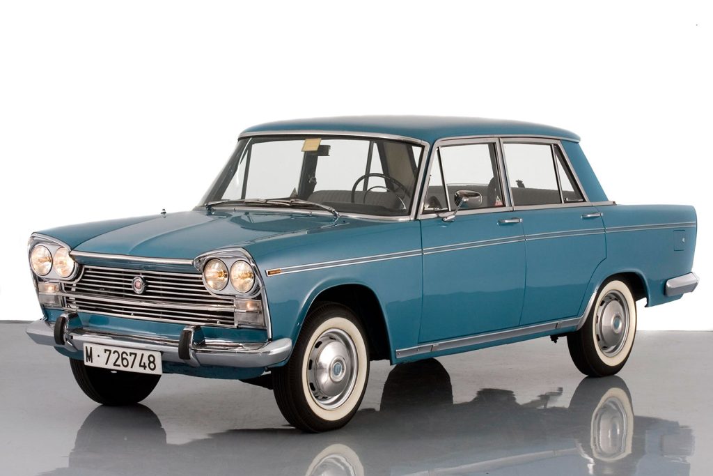 un SEAT 1500 bifaro