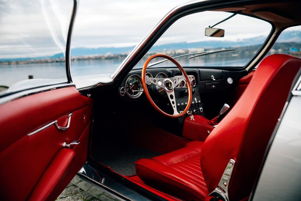 interior del Lamborghini 350 GT
