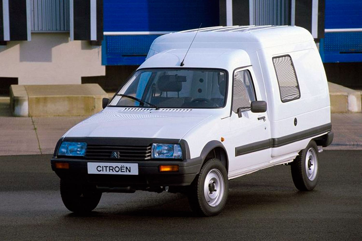 Citroën C15 de color blanco