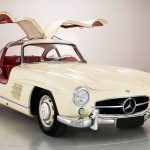 Mercedes-Benz Gullwing con las puertas abiertas