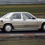 Ayrton Senna pilota un Mercedes-Benz en el circuito de Nürburgring en 1984