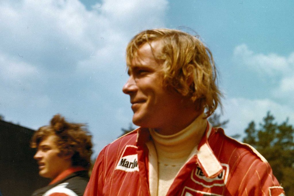 El carismático piloto británico James Hunt en el circuito de Zolder (Bélgica) en 1976.