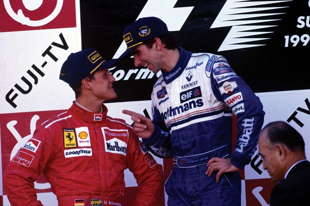 Michael Schumacher y Damon Hill en el podio del GP de Japón de 1996.