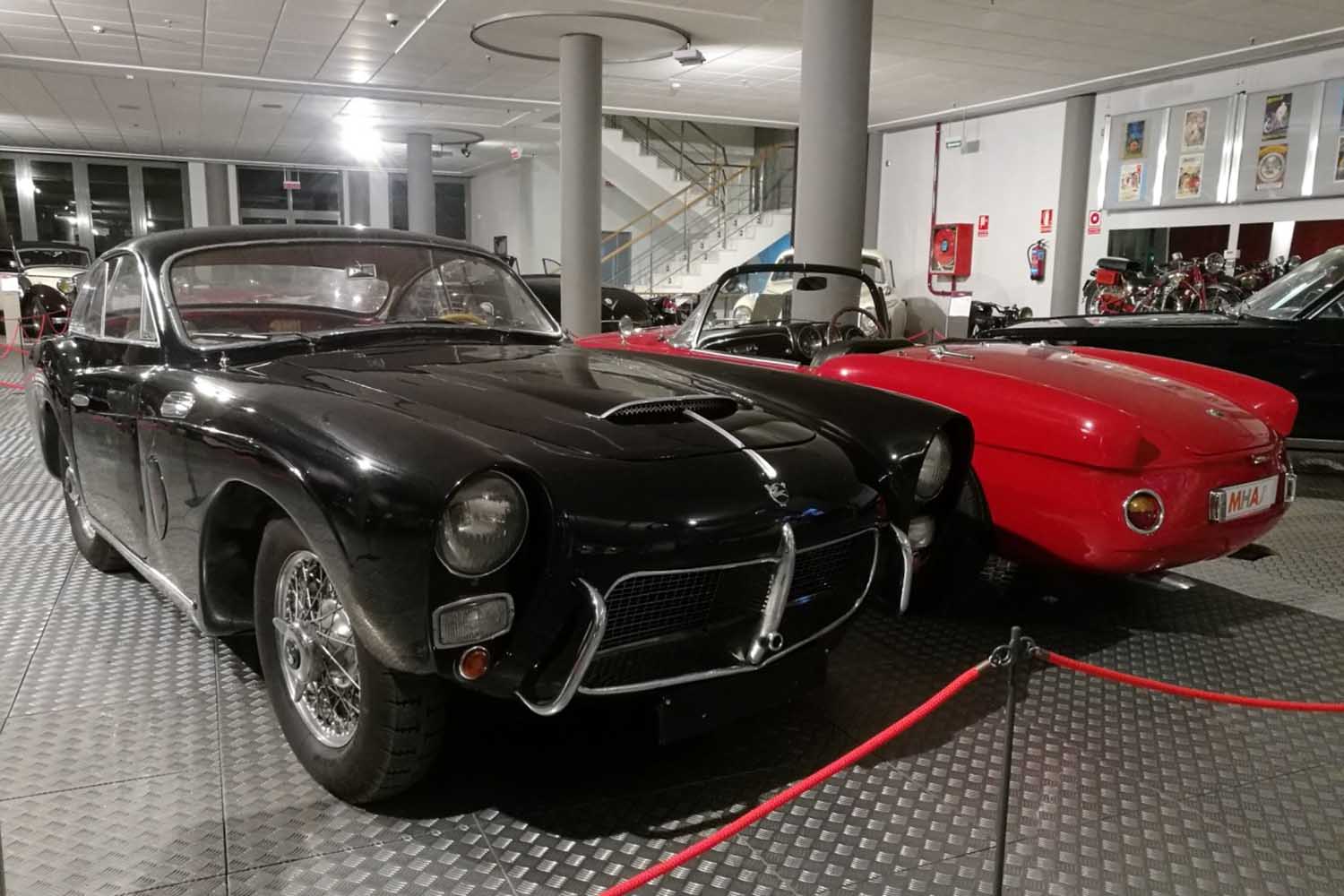 Dos unidades del Pegaso Z-102 en el Museo de Historia de la Automoción de Salamanca