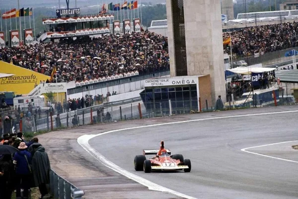 Niki Lauda en el Gran Premio de España de Fórmula 1 1974