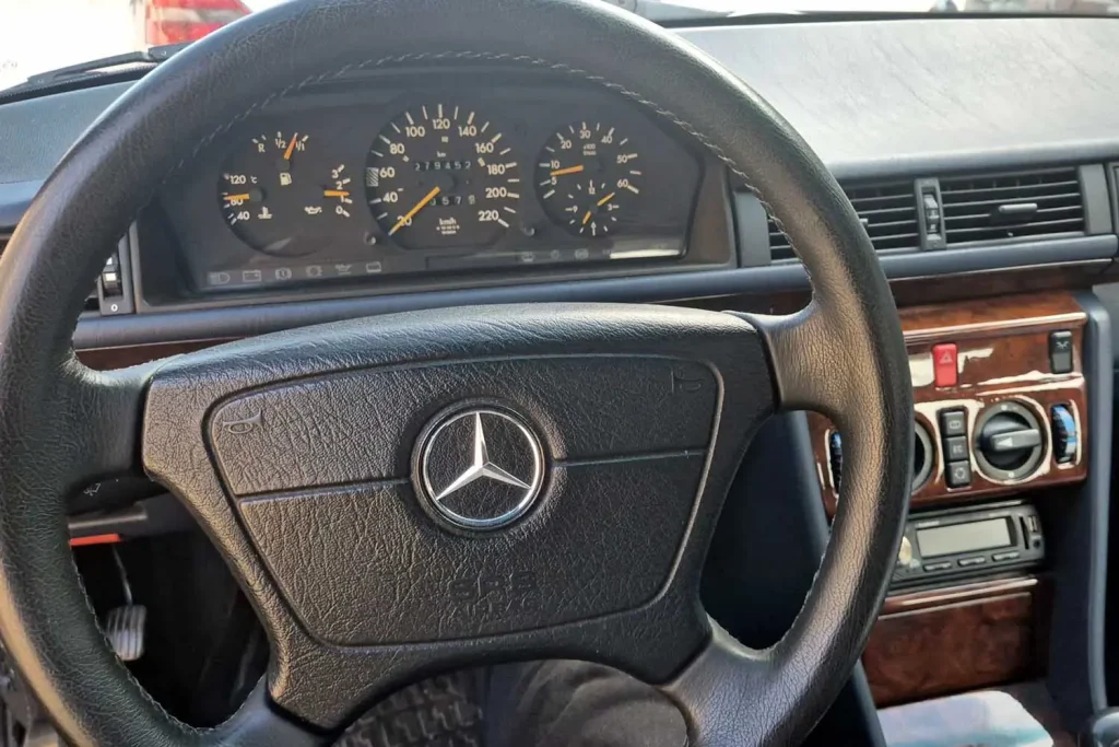 interior del Mercedes-Benz W194 de 1993