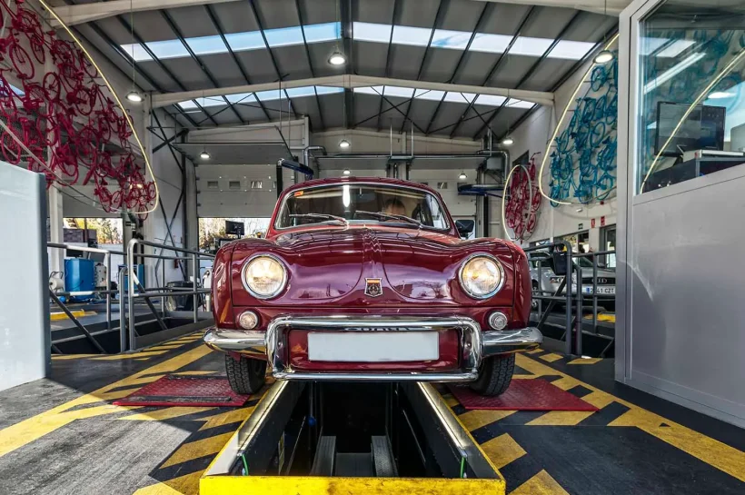 ITV de coches históricos: cuándo se pasa y qué se mira