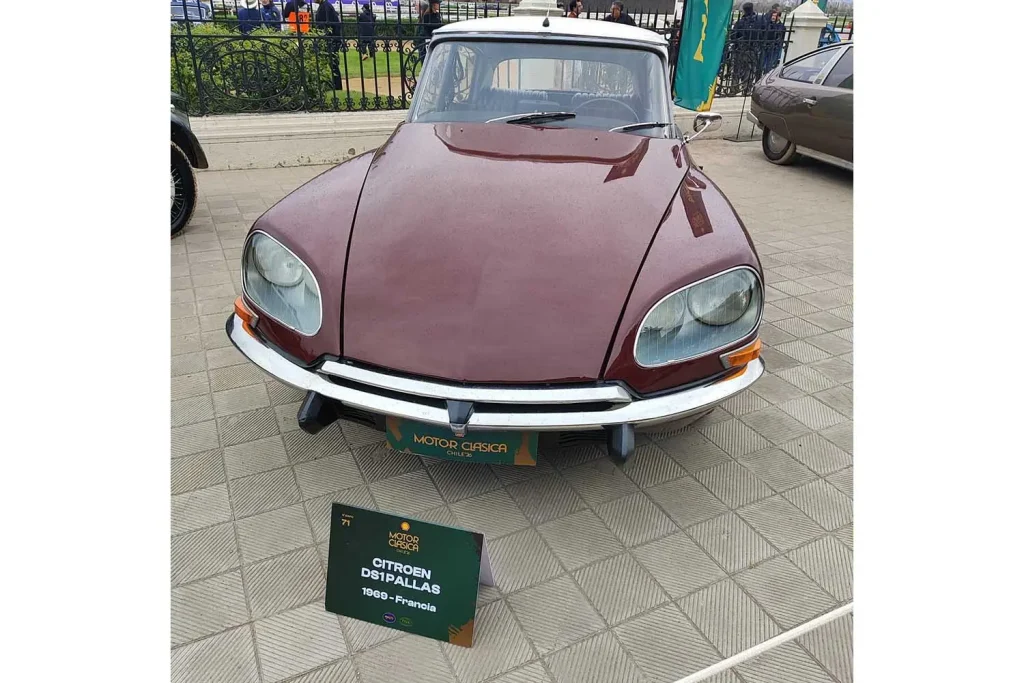 un Citroën DS 19 Pallas en Motor Clásica Chile 2026